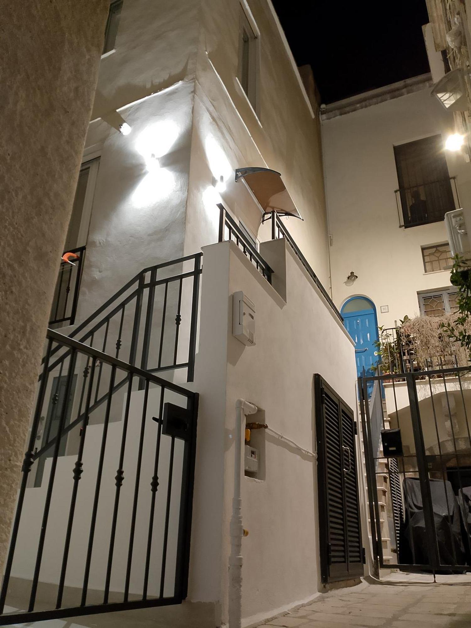 La Corte Guest House Bari Exteriör bild